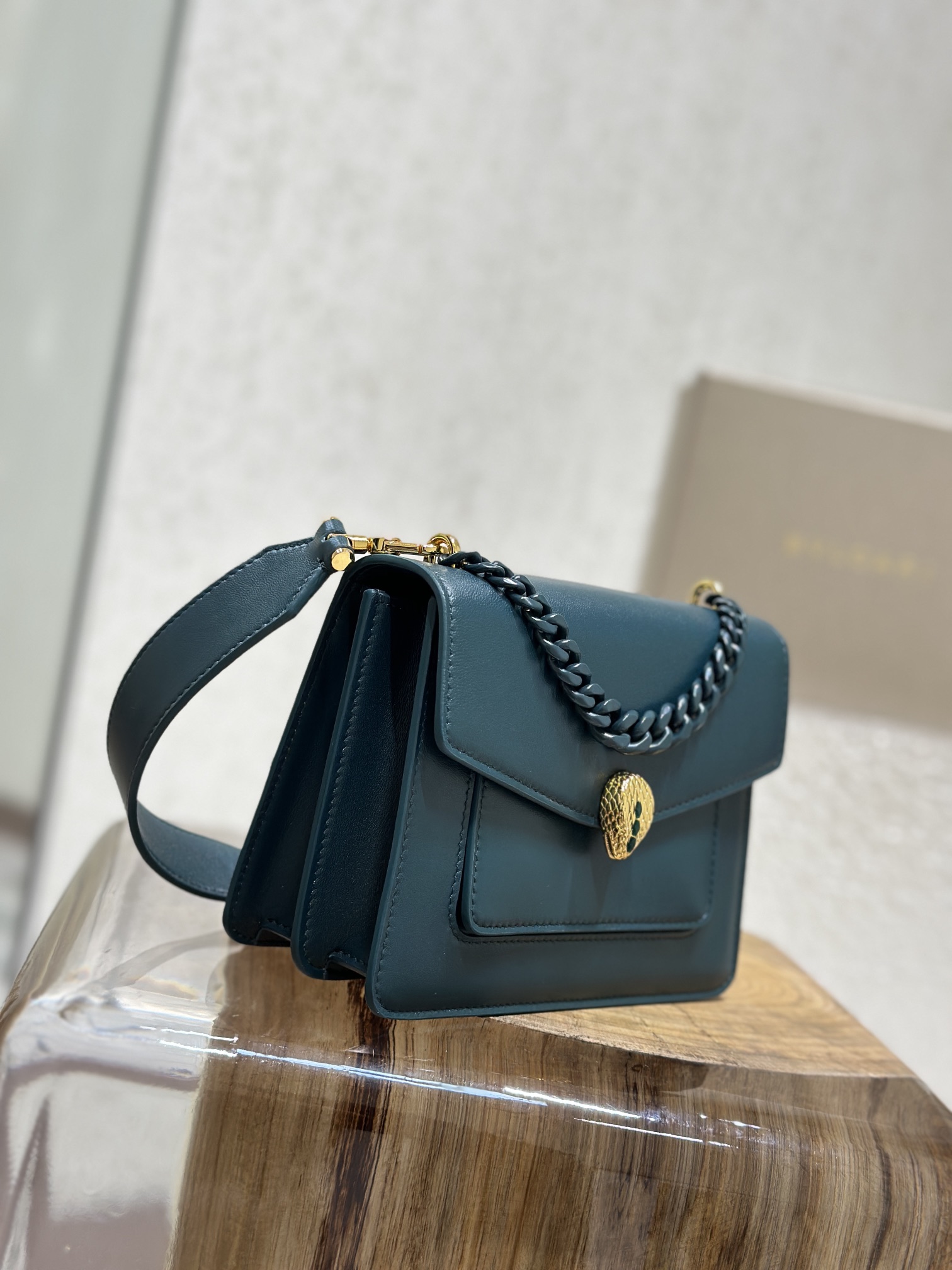 Handbags Bvlgari 290763 size:20*14*8 cm - vstockx