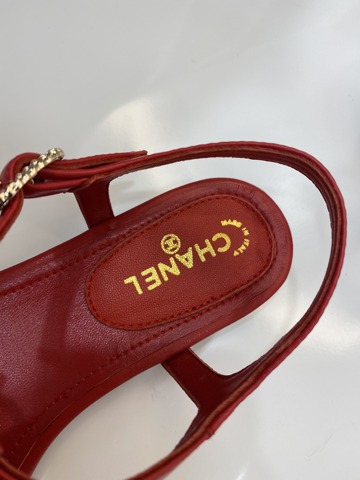 Chanel Slides 26 - vstockx