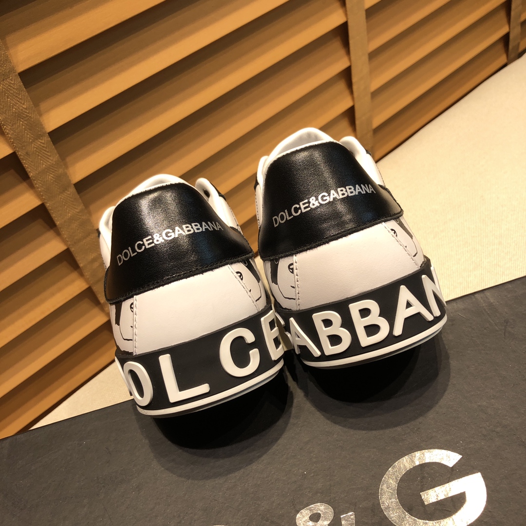 Dolce & Gabbana Low Tops Sneakers 135 - vstockx