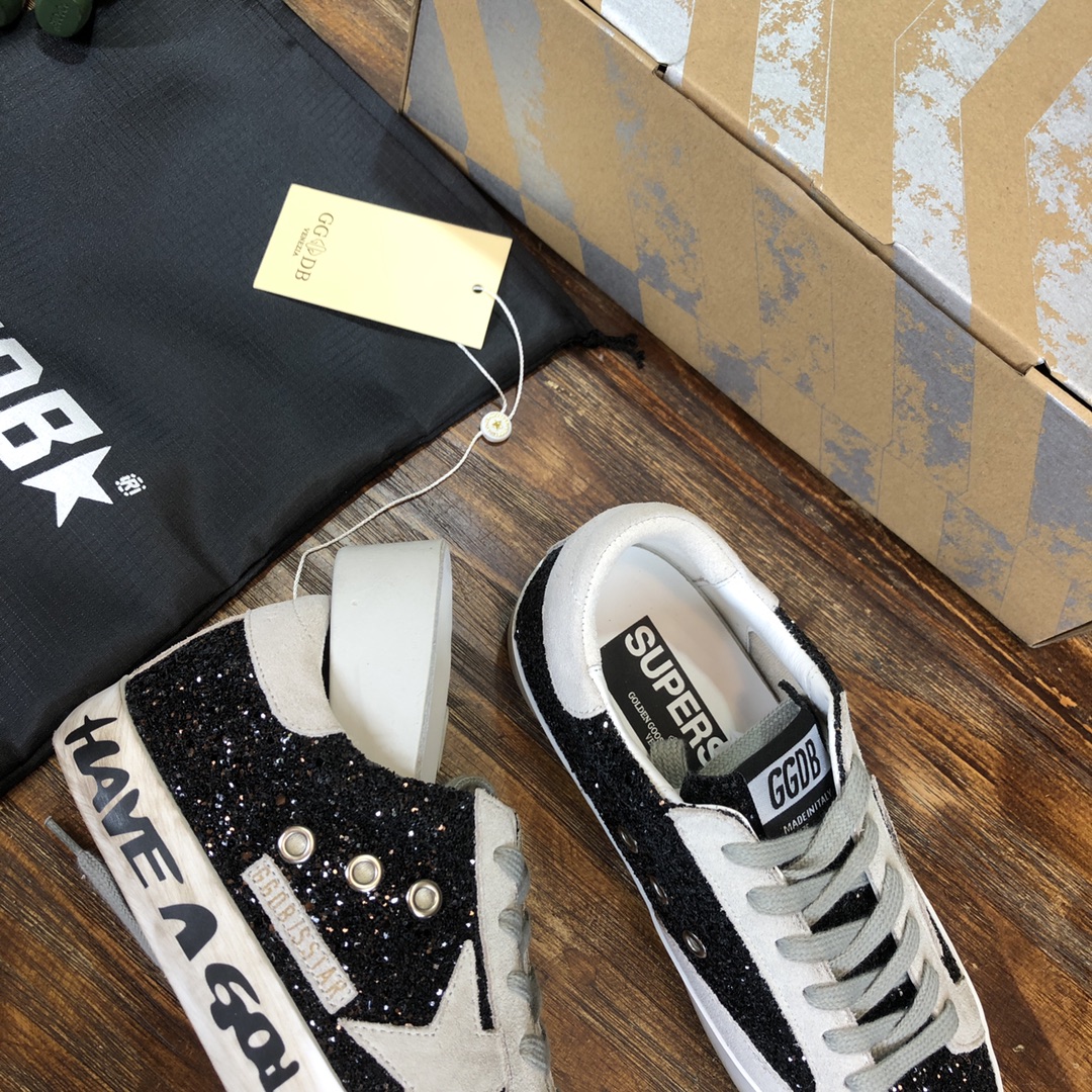 Golden Goose Superstar distressed-finish sneakers 8 - vstockx