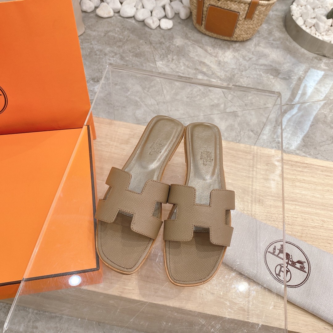 Hermes Sandals 64 - vstockx