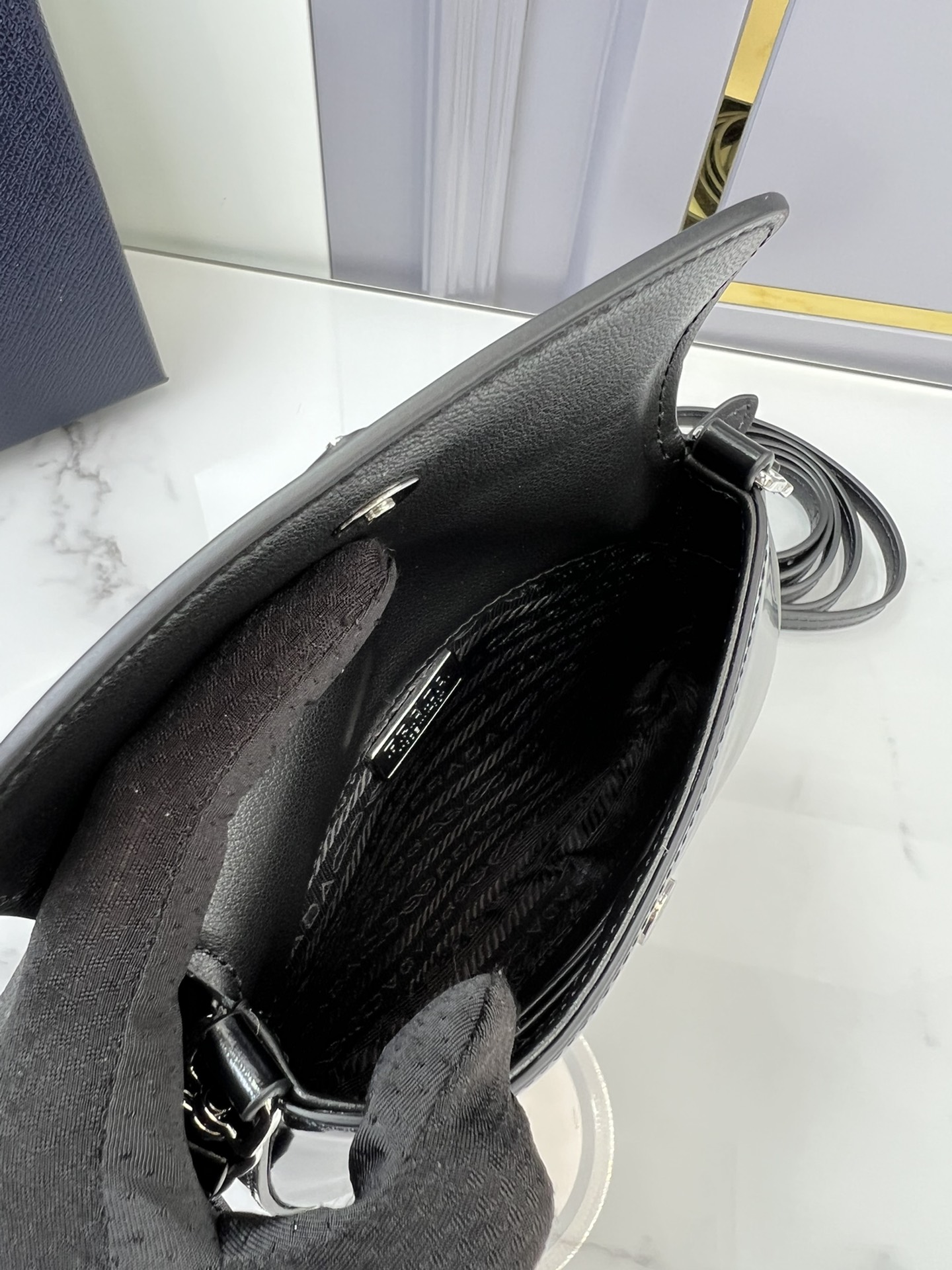 handbags prada 1BH188 17*14.5*7 - vstockx