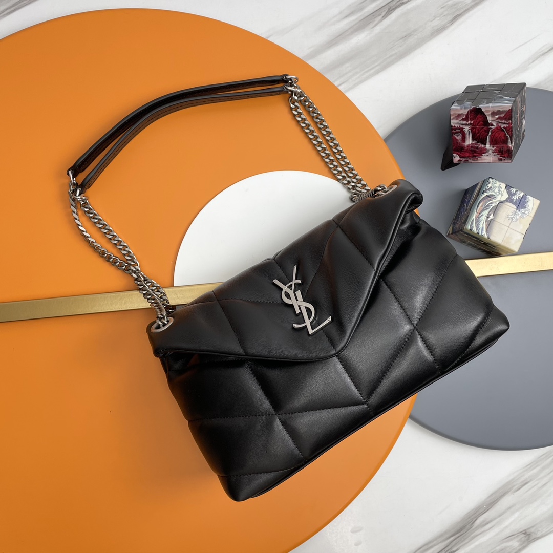 Handbags SAINT LAURENT 577476 size 29x17x11 cm - vstockx