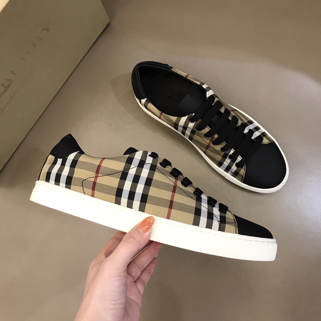 Burberry Perforated Check Sneaker 48 - vstockx