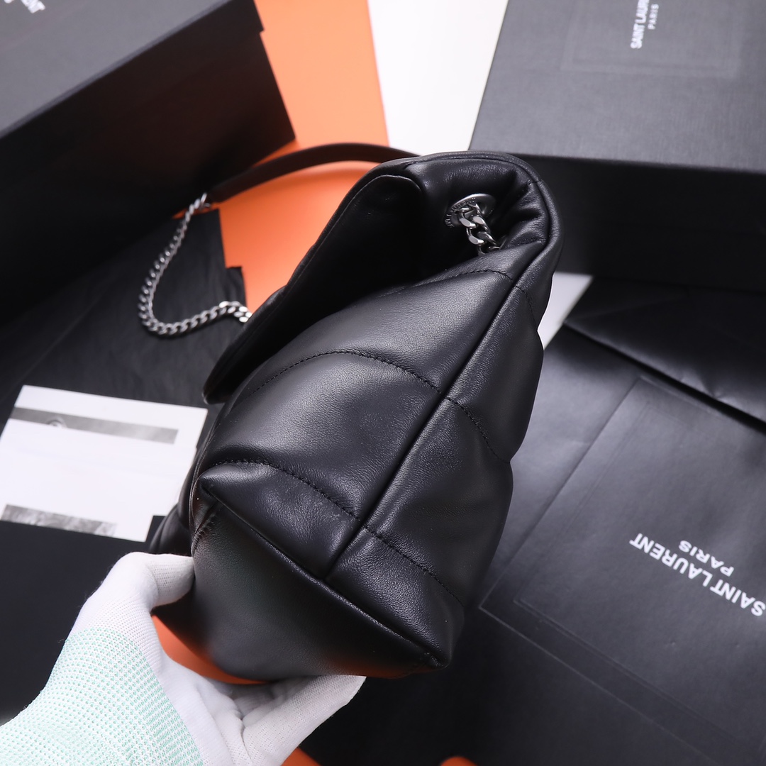 Handbags SAINT LAURENT 577476 size 29x17x11 cm - vstockx