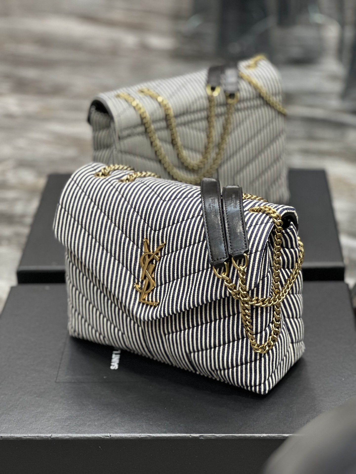 Handbags SAINT LAURENT 494699 size 25  17  9 cm - vstockx