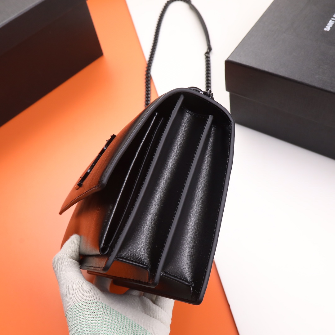 Handbags SAINT LAURENT 442906 size 22x8x16 cm - vstockx