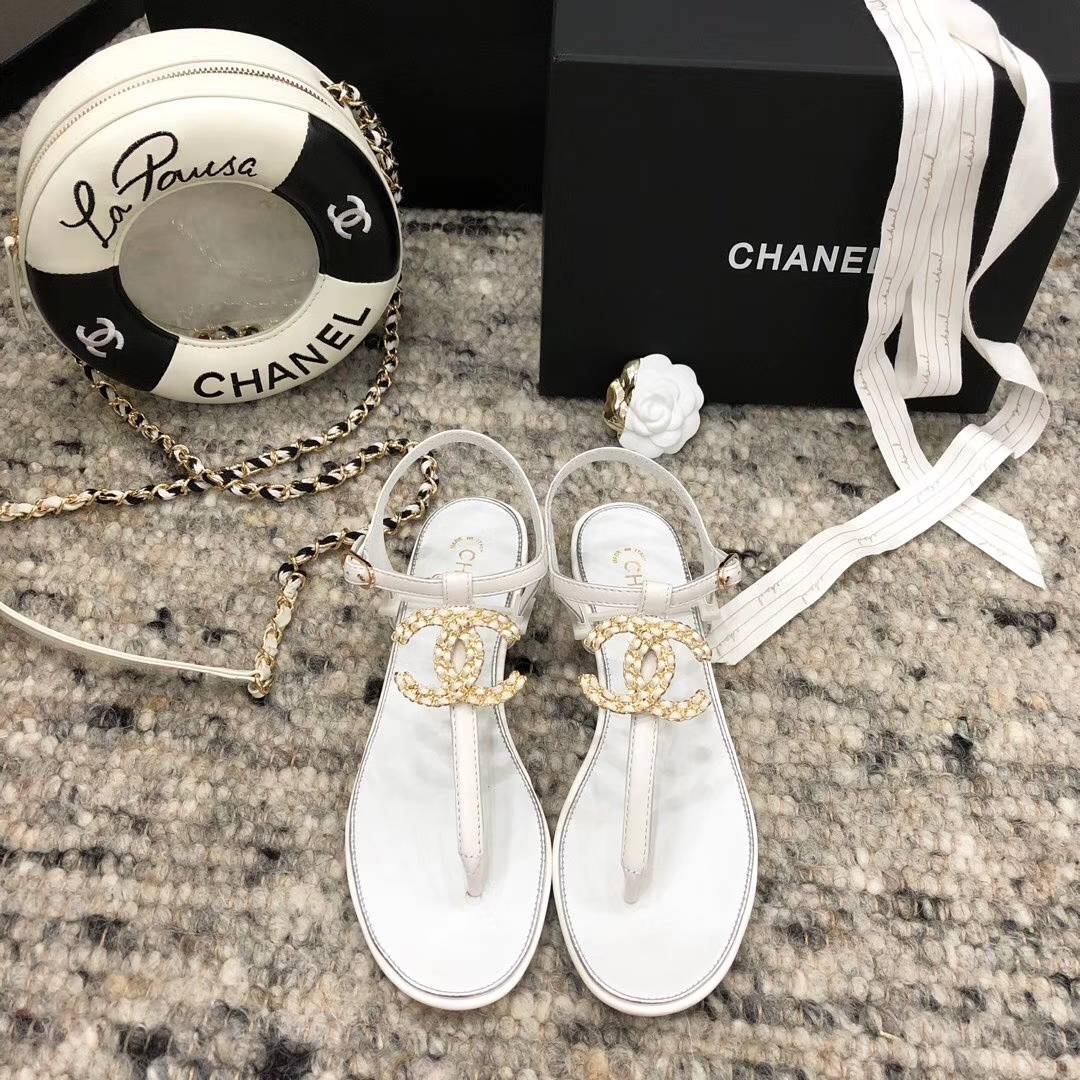 Chanel Slides 43 - vstockx