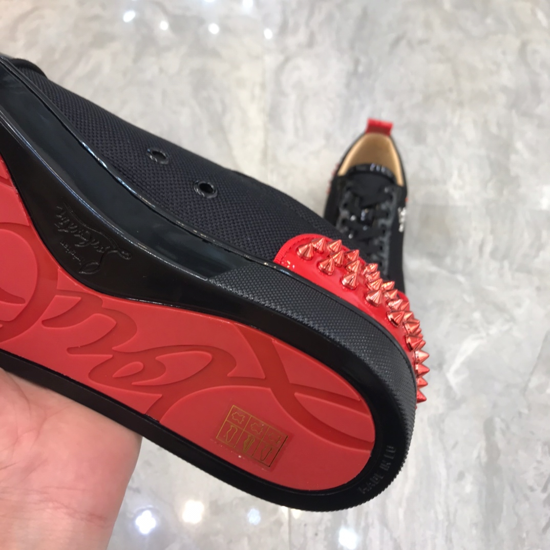 Christian Louboutin Louis Junior Spikes Orlato Flat Sneakers 55 - vstockx