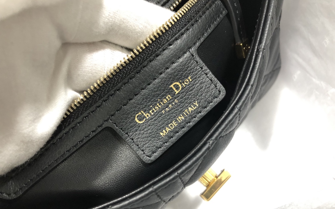 Handbag Dior M9241 size 20*12*7 cm - vstockx