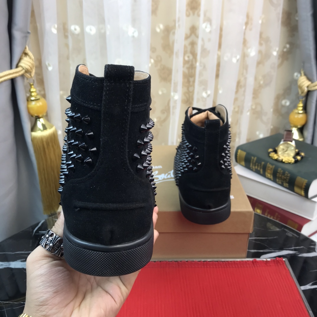 Christian Louboutin Louis Junior Spikes Orlato Flat Sneakers 2 - vstockx
