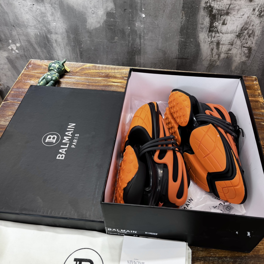 Balmain Unicorn Low-Top Orange Black - vstockx