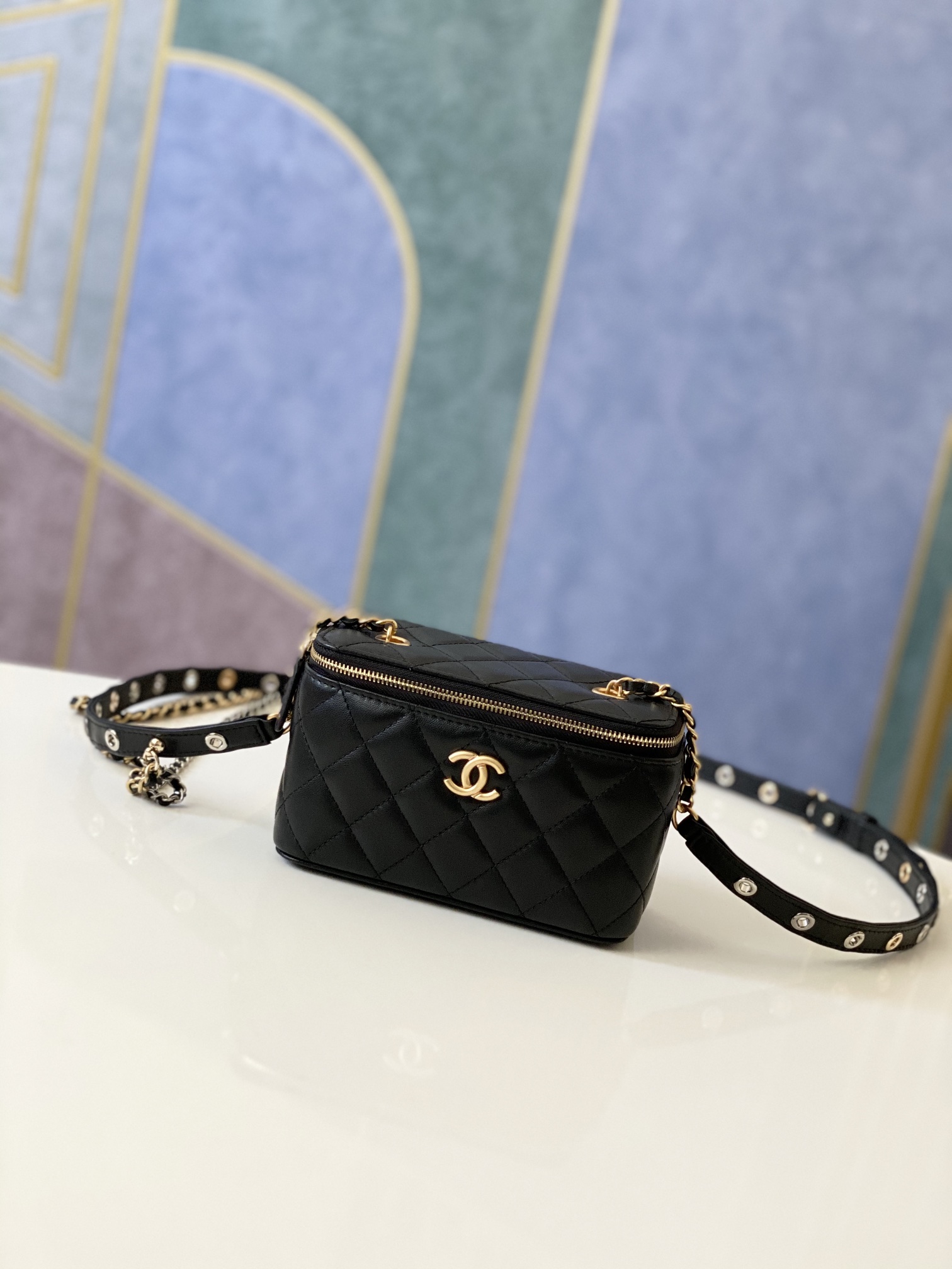 Handbag Chanel 81178 size 18 Cm - vstockx