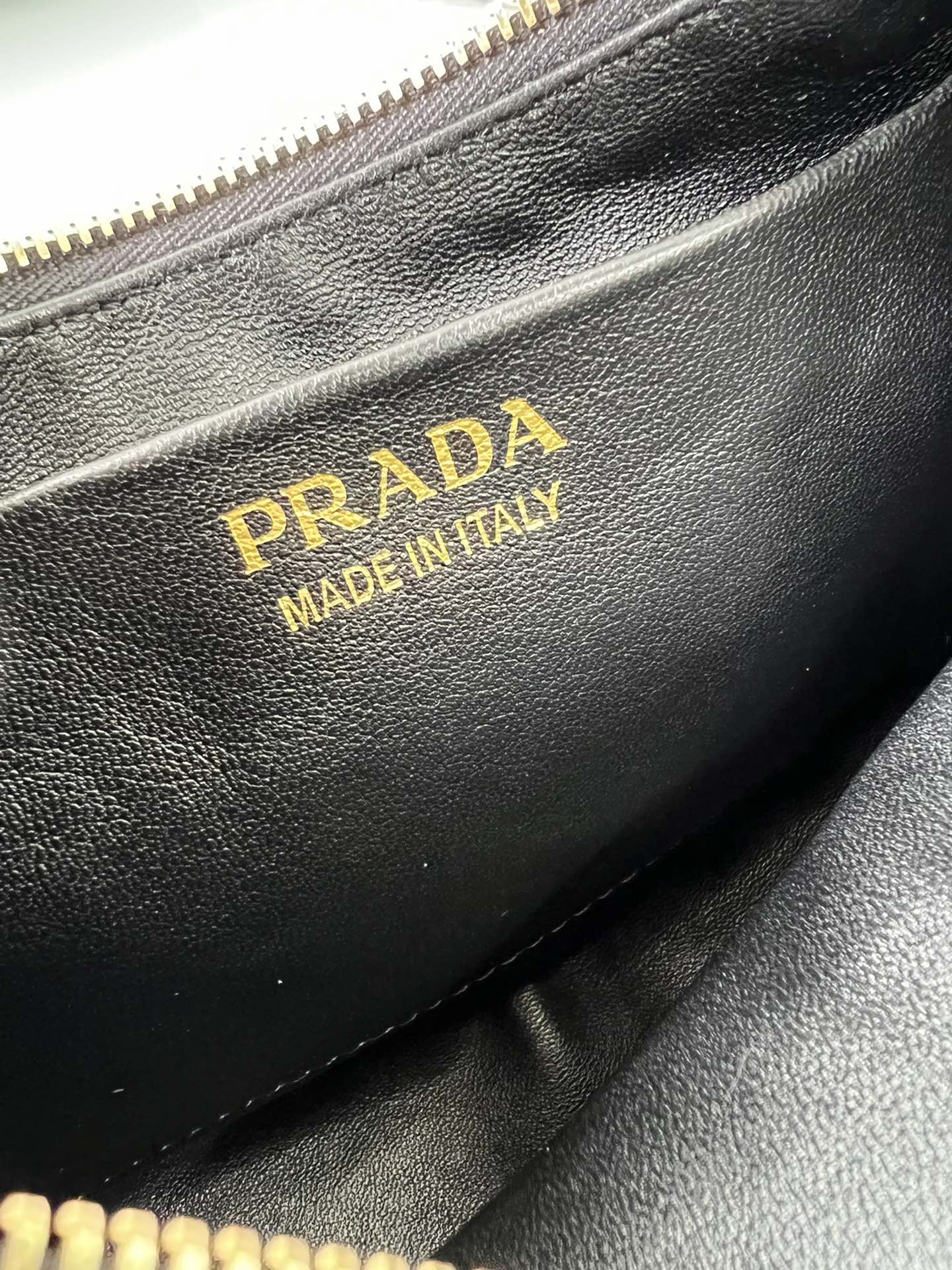handbags prada 1BC194 22.5*18.5*6.5 - vstockx