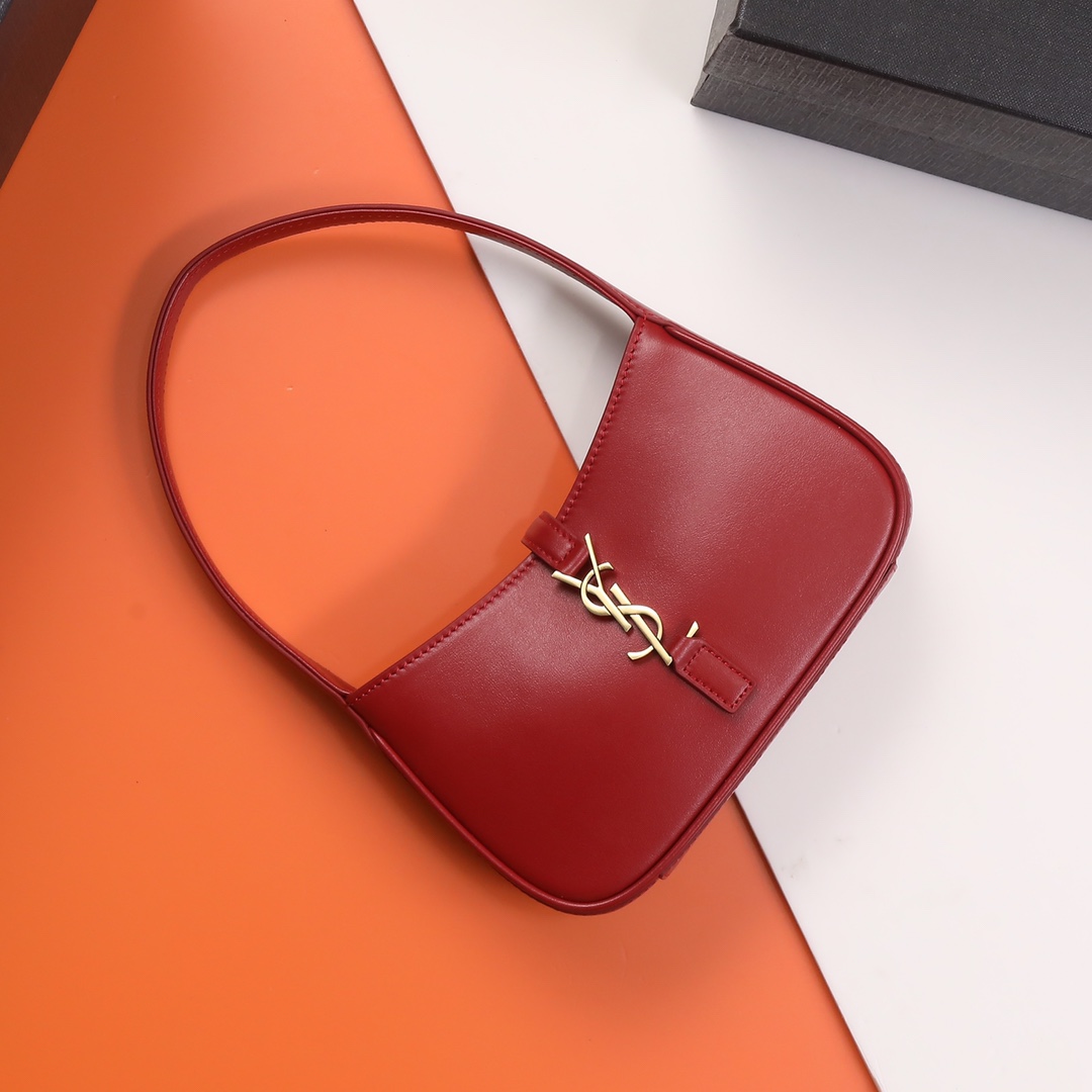 Handbags SAINT LAURENT 710318 size 19X11.5x4.5 cm - vstockx