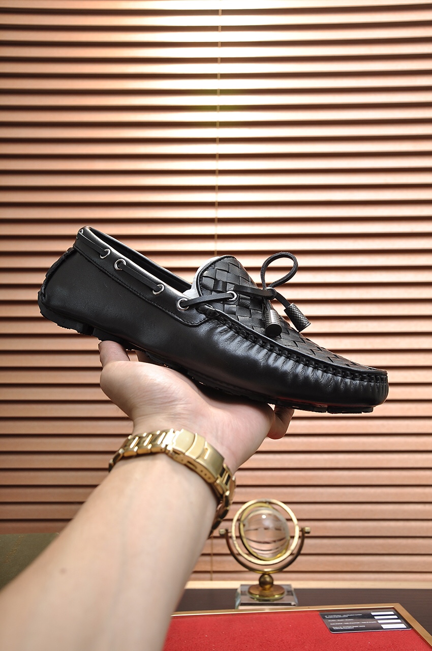 Bottega Veneta Intrecciato Leather Loafers 9 - vstockx