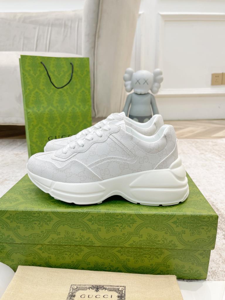 Gucci Rhyton White GG Supreme Canvas - vstockx