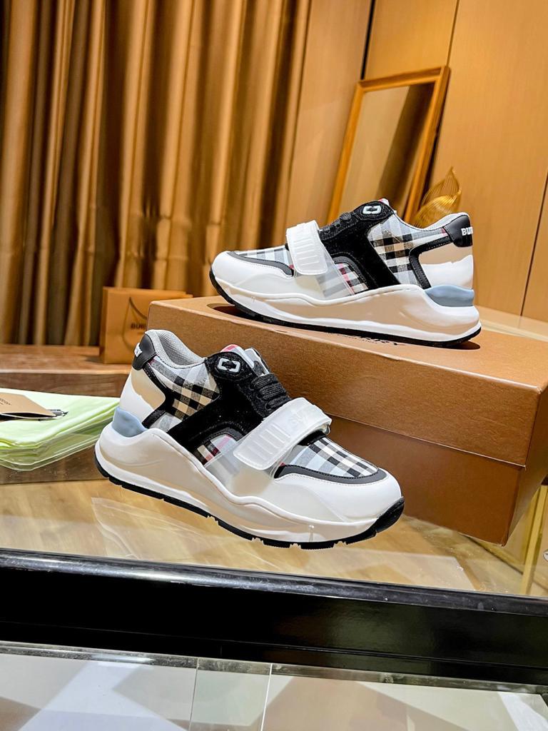 Burberry Ramsey Haymarket Check Print Light Blue White Black - vstockx