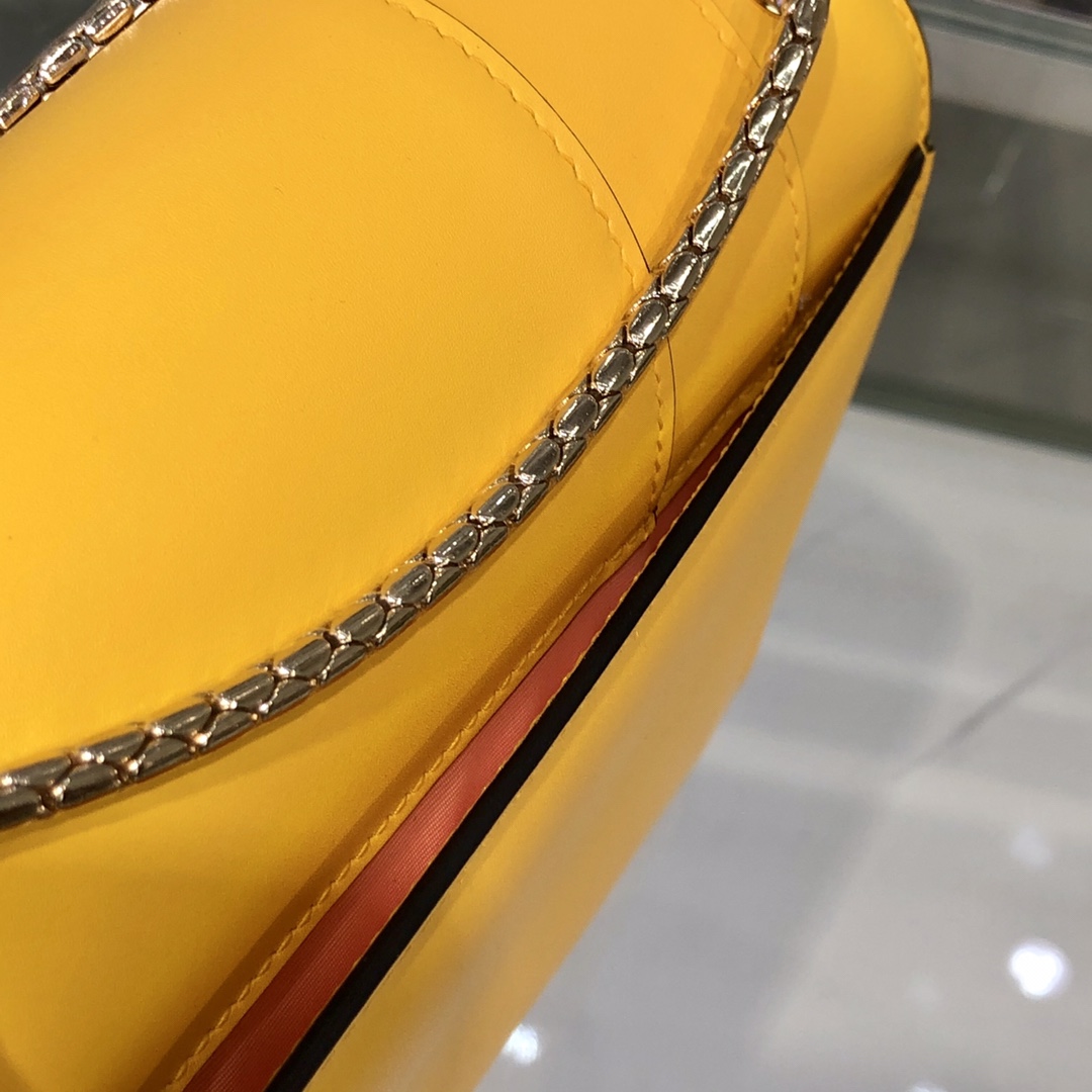 Handbags Bvlgari 29032 size:25*7.5*17 cm - vstockx