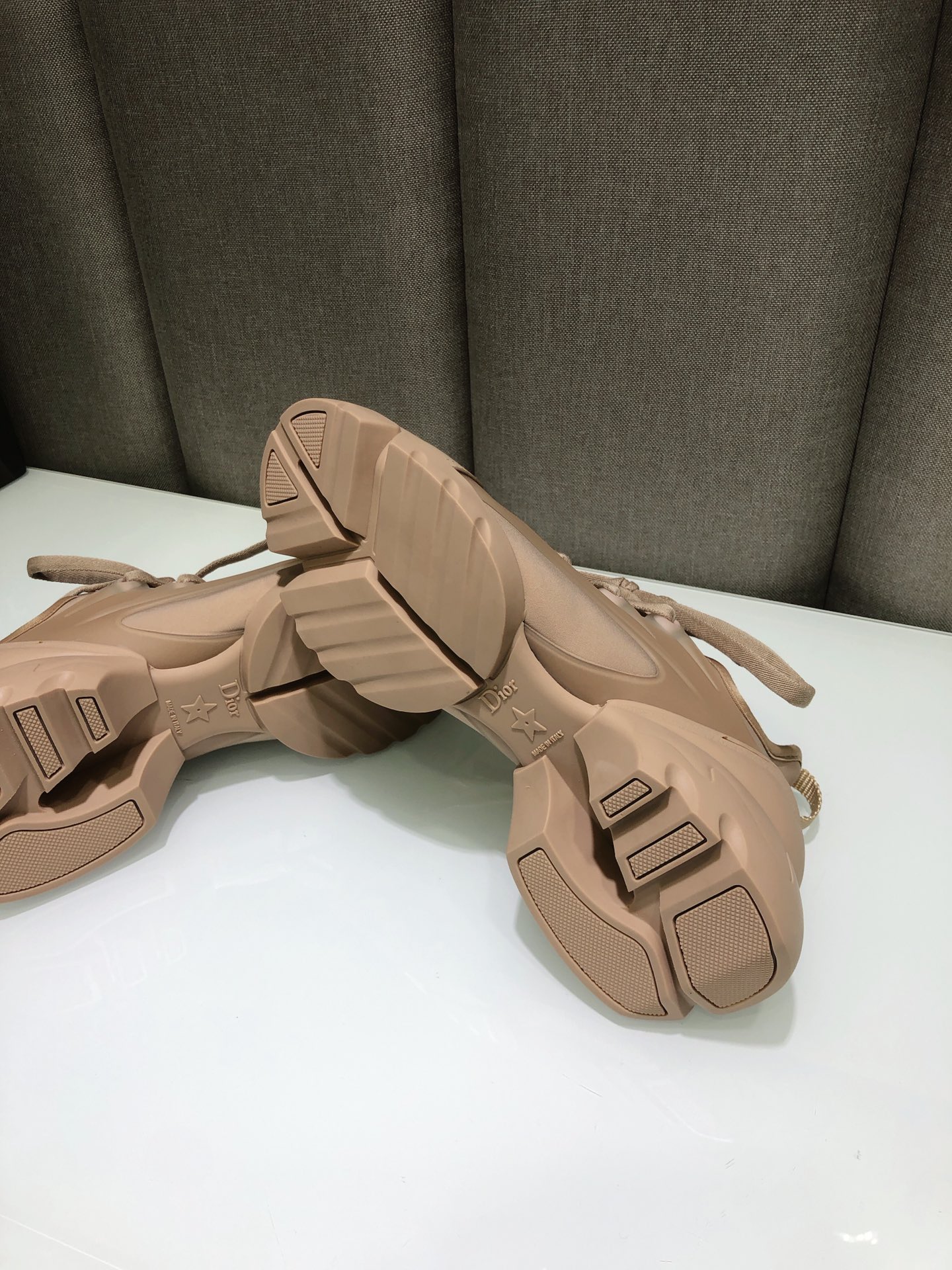 Dior D-Connect Nude (W) - vstockx