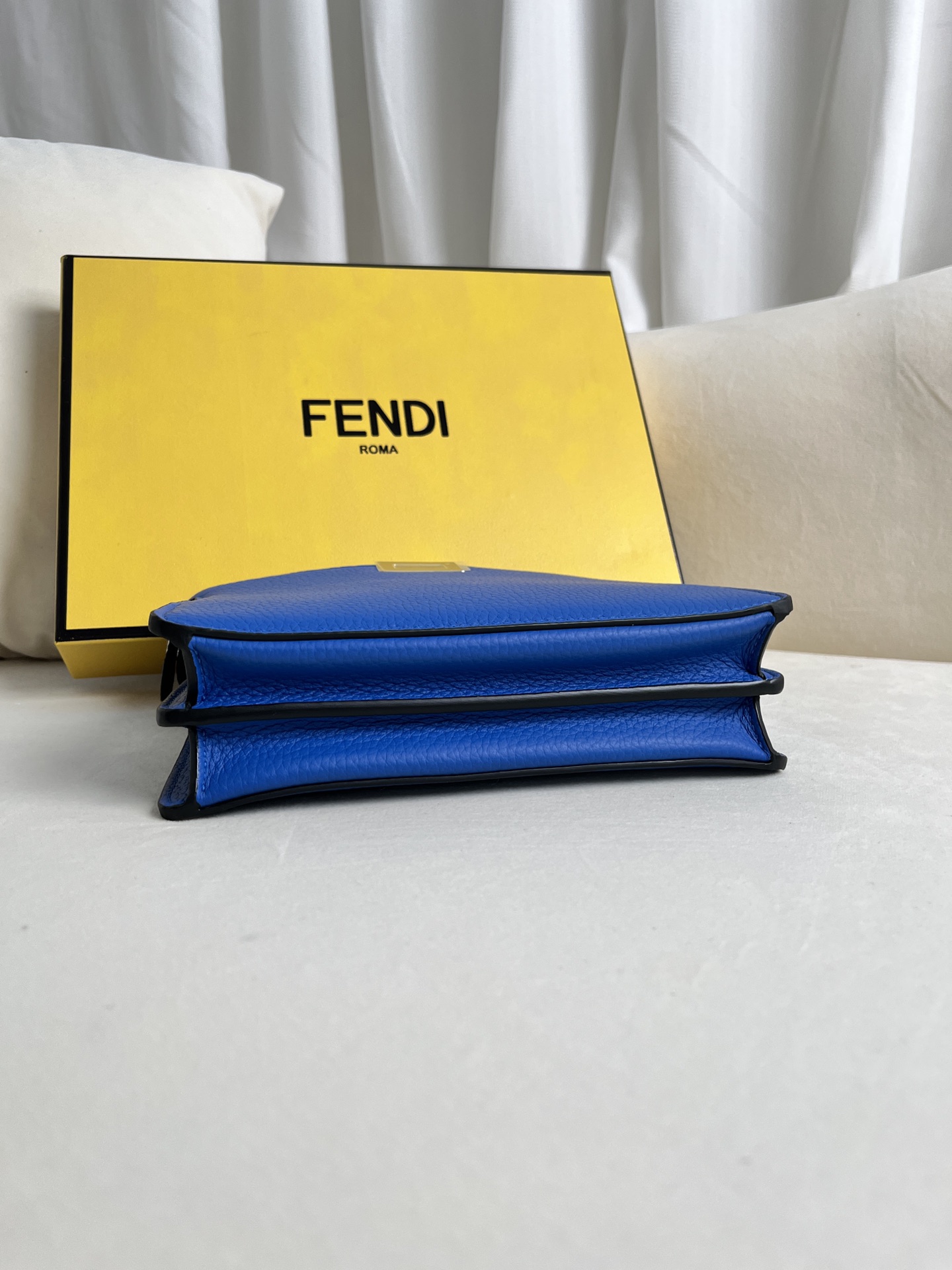 handbags FENDI 8066 size:21cm - vstockx