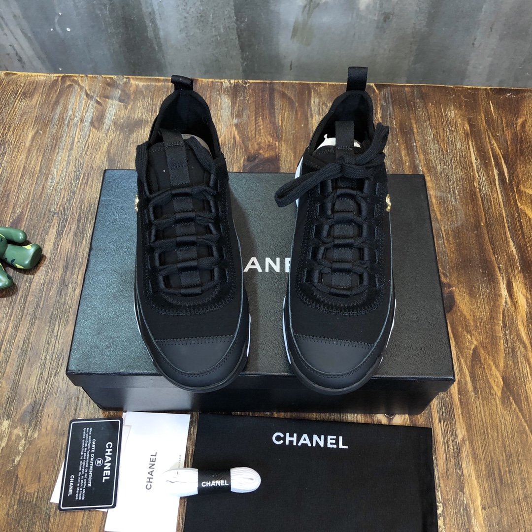Chanel Fabric & Suede Calfskin Low Top Sneaker 19 - vstockx