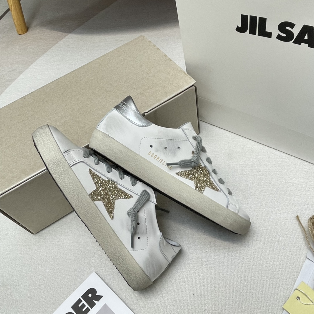 Golden Goose Superstar distressed-finish sneakers 25 - vstockx