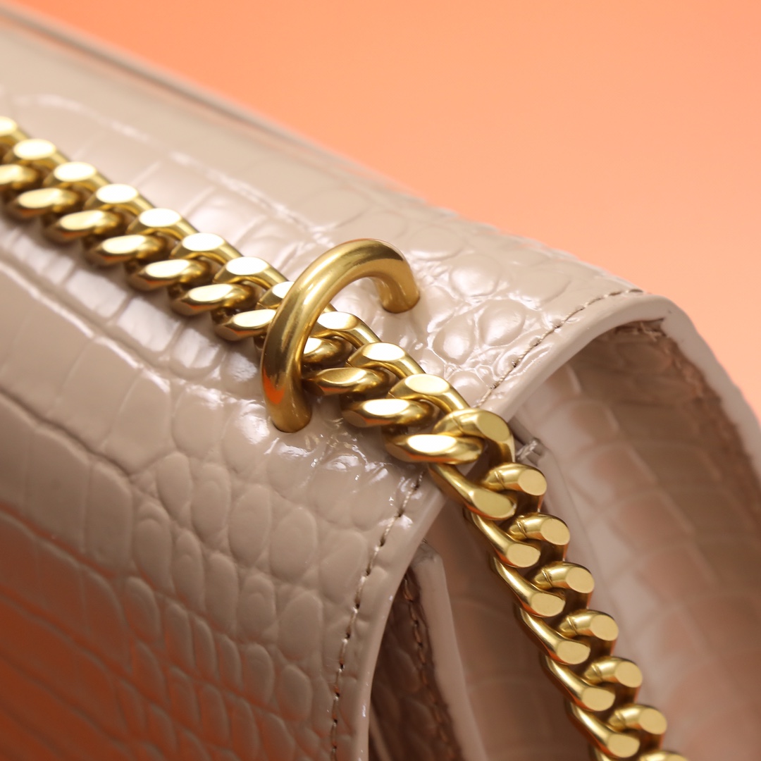 Handbags SAINT LAURENT 442906 size 22x8x16 cm - vstockx