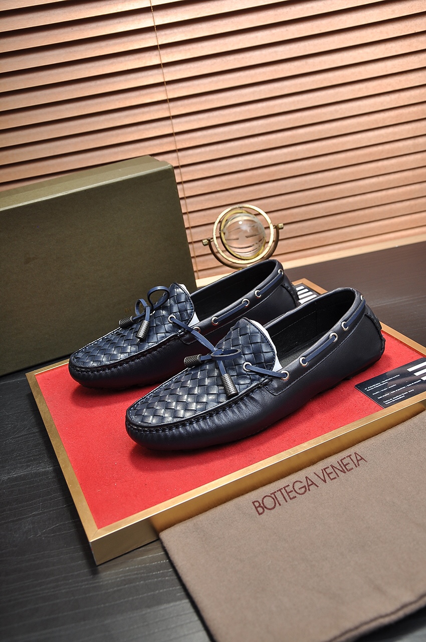 Bottega Veneta Intrecciato Leather Loafers 7 - vstockx