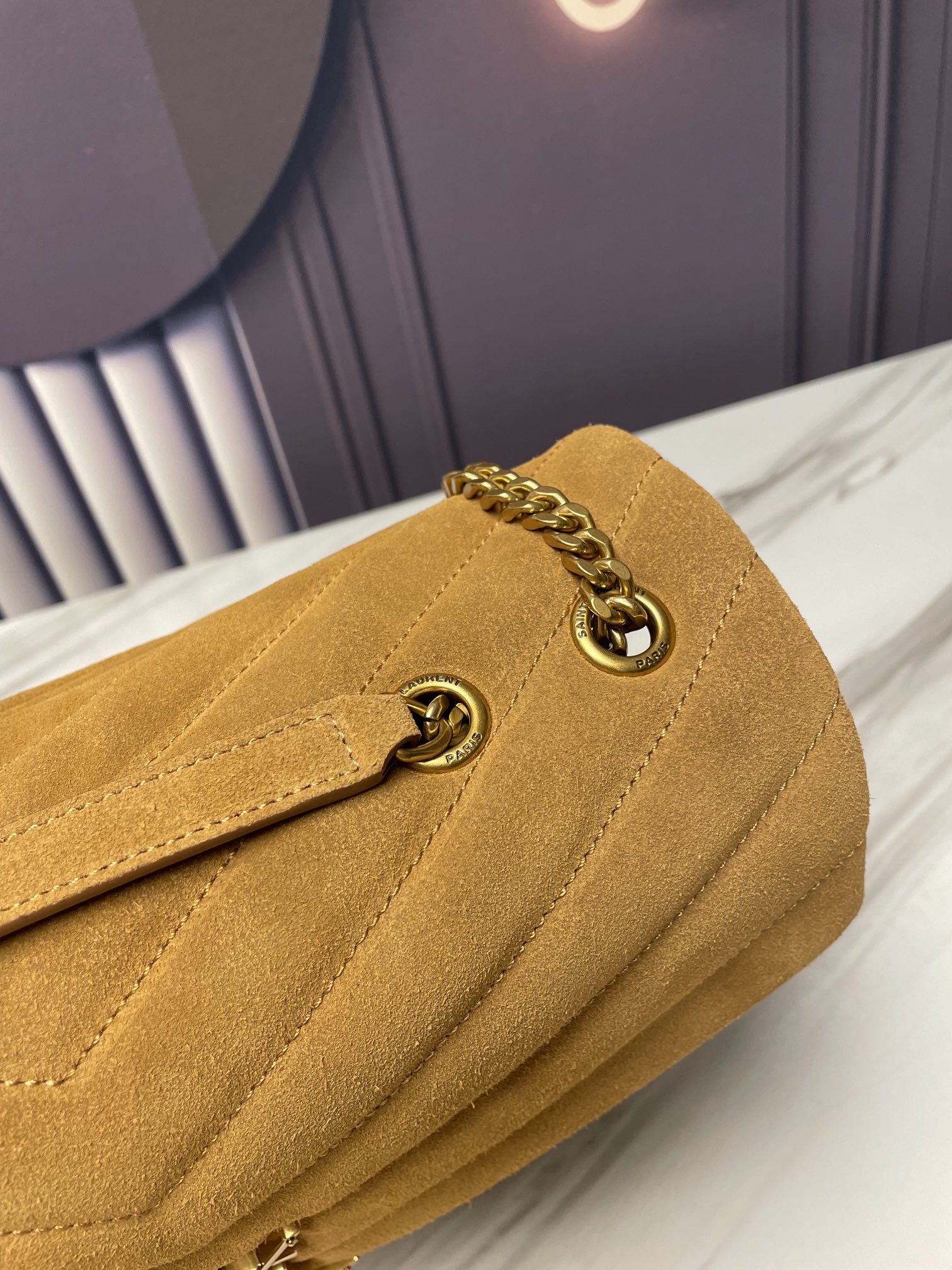 Handbags SAINT LAURENT 459749 size 31x22x10 cm - vstockx