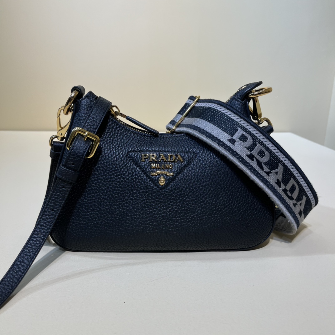 Handbags Prada 1BH193 size:24×18×6 cm - vstockx