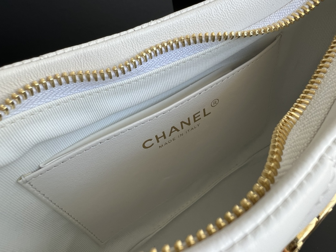 Handbag Chanel size 17.5cm24cm6 cm - vstockx