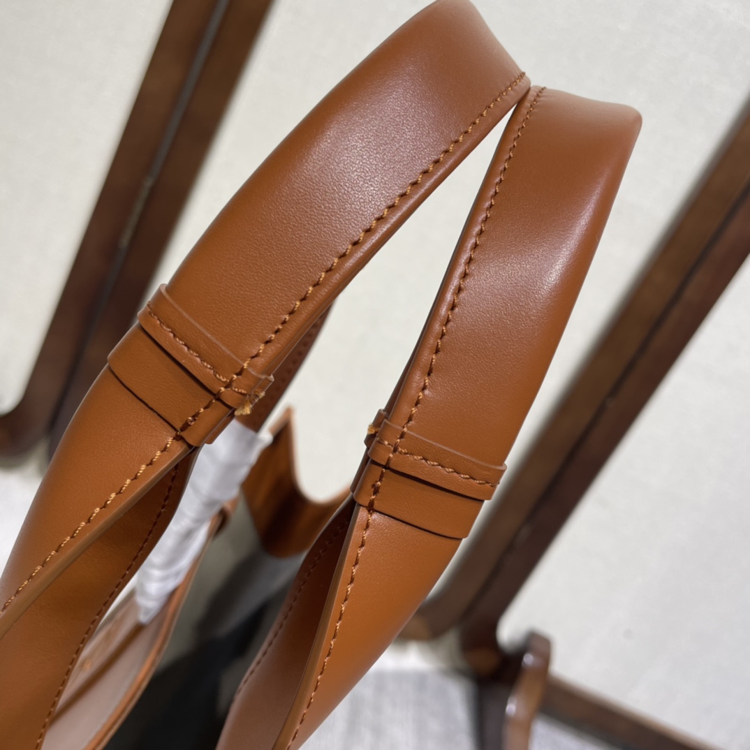 Handbags Chloe 22S Woody 6067 size:45*33*13 cm - vstockx