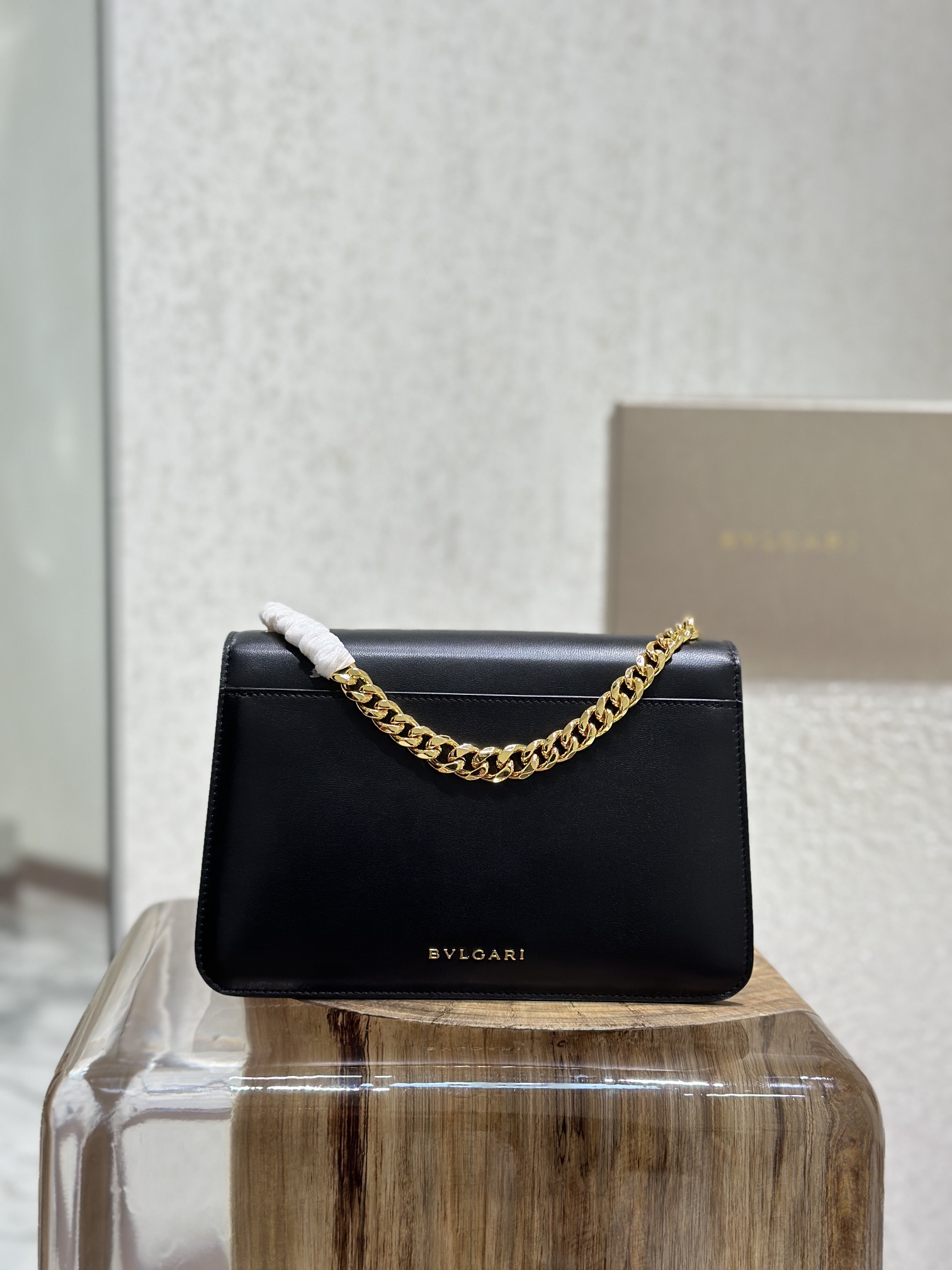 Handbags Bvlgari 290767 size:25*17*8 cm - vstockx