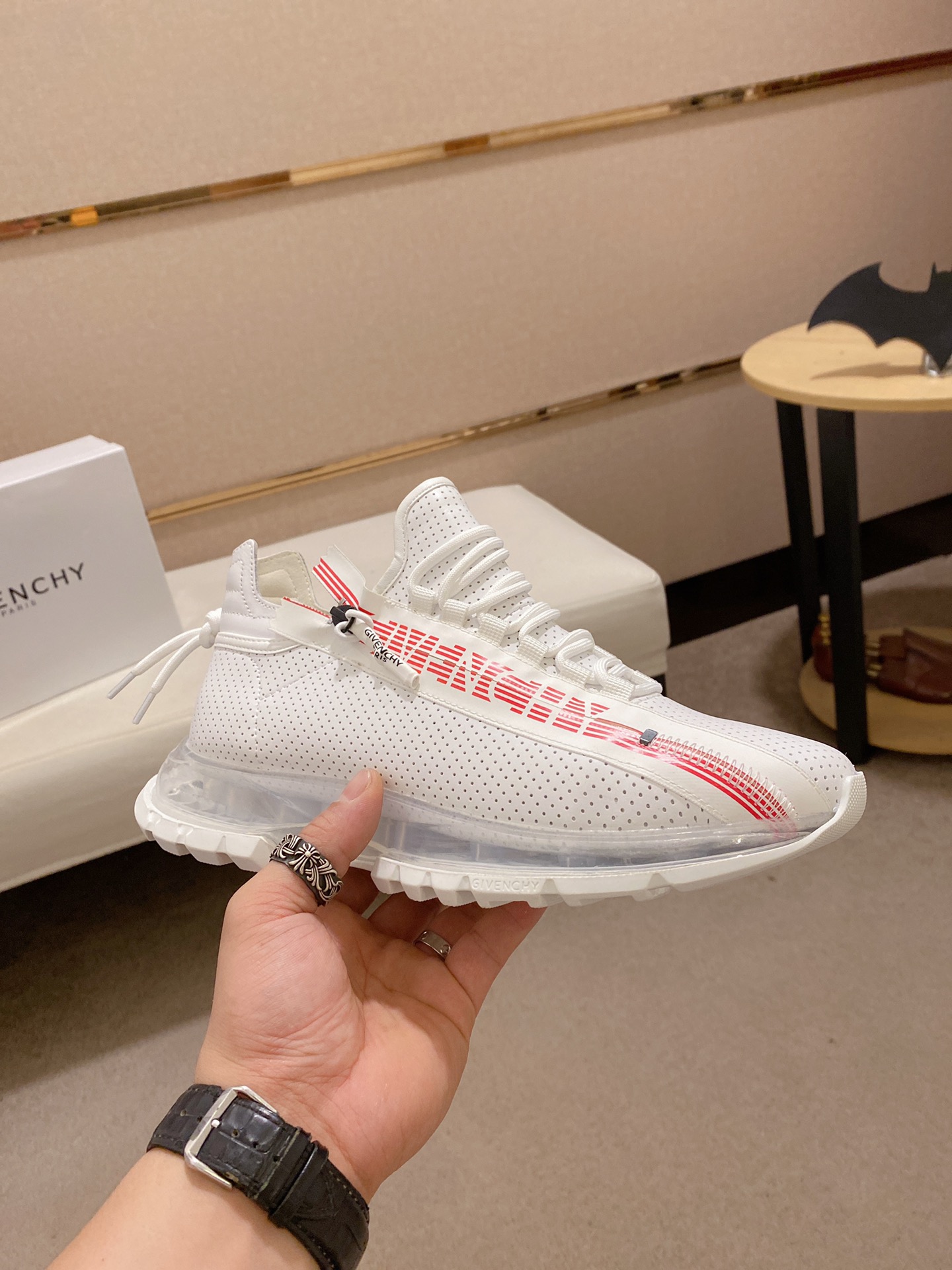 Givenchy Spectre Zip Sneakers 1 - vstockx