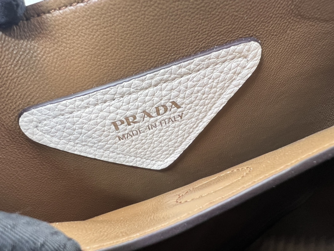 handbags prada 1BG335 size:25*21.5*14 - vstockx