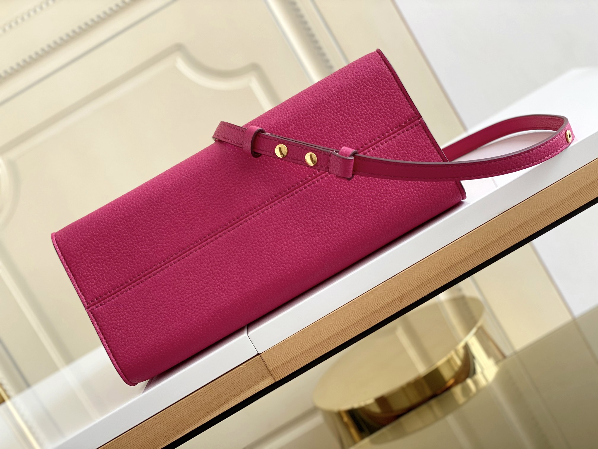 Handbag Louis Vuitton M57090 size 29.0  21.0  12 cm - vstockx