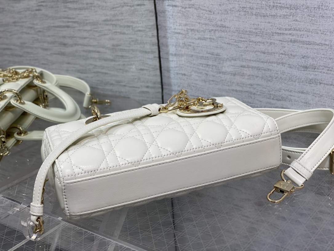 Handbag Dior size 22.5*6*11.5 cm - vstockx