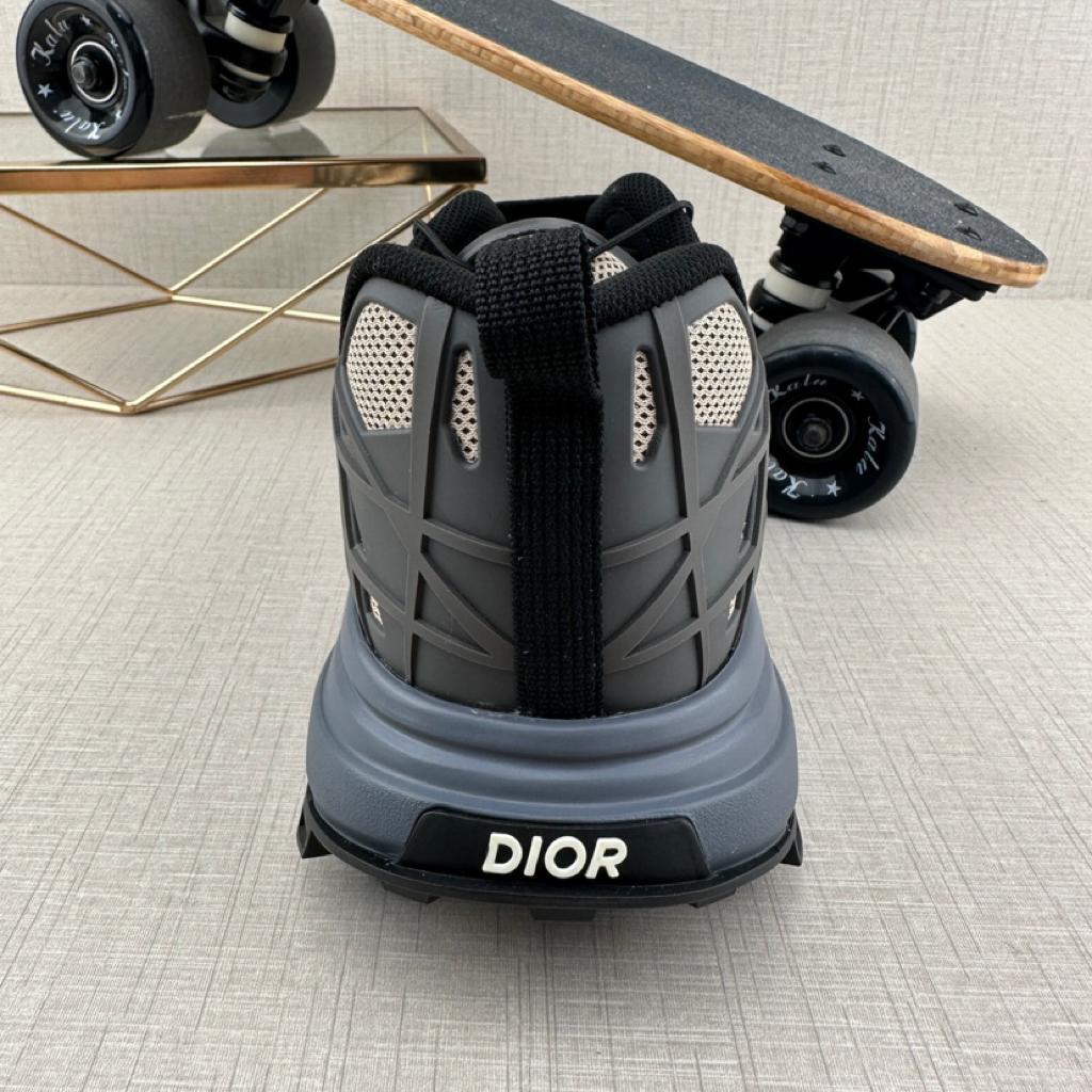 Dior B31 Runner Brown Dark Grey - vstockx