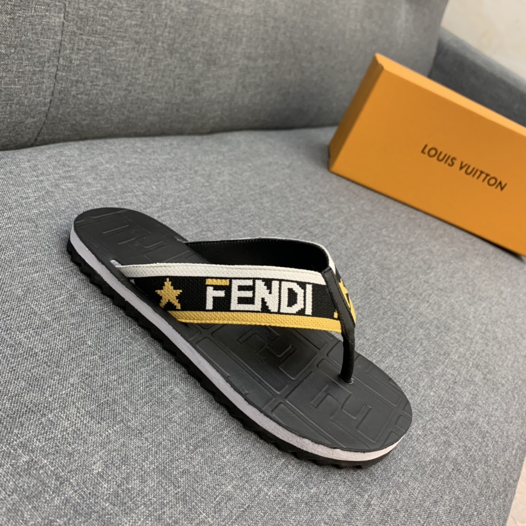 Fendi Slides 28 - vstockx