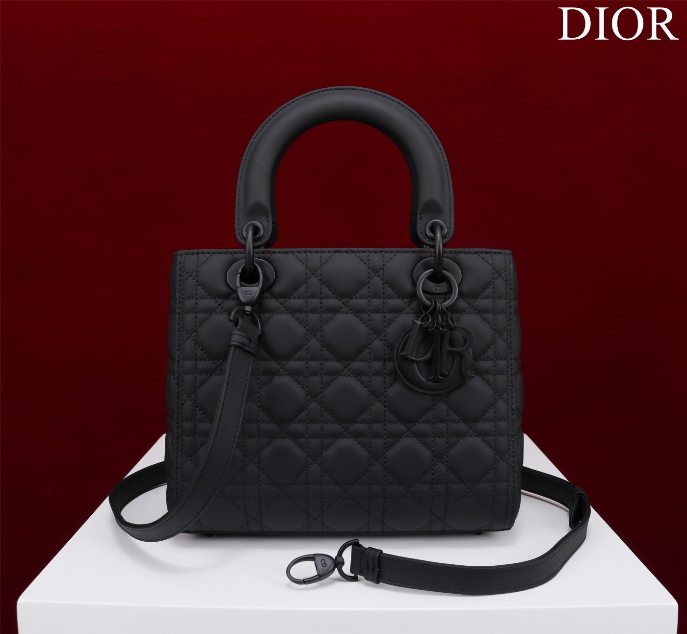 Handbag Dior M0565 size 32*24*12 cm - vstockx