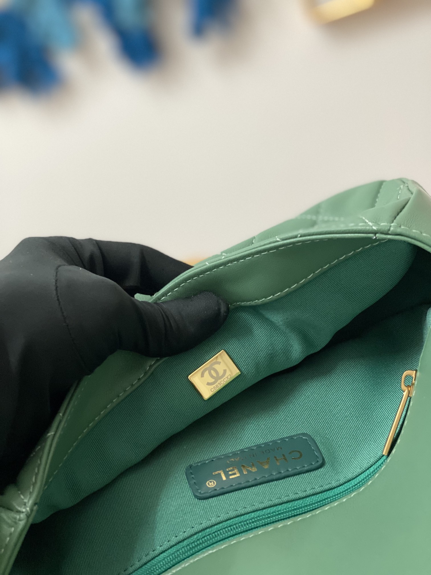 Handbag Chanel AS3777 size 16x24x8 cm - vstockx