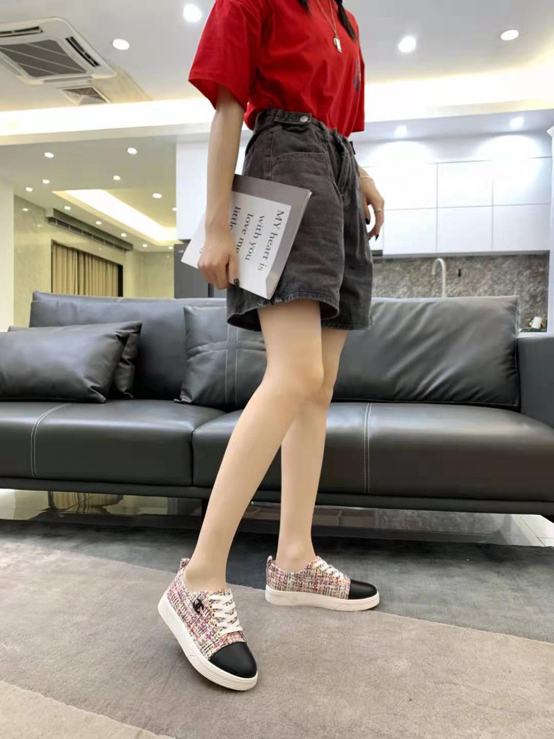 Chanel Platform Sneaker 35 - vstockx