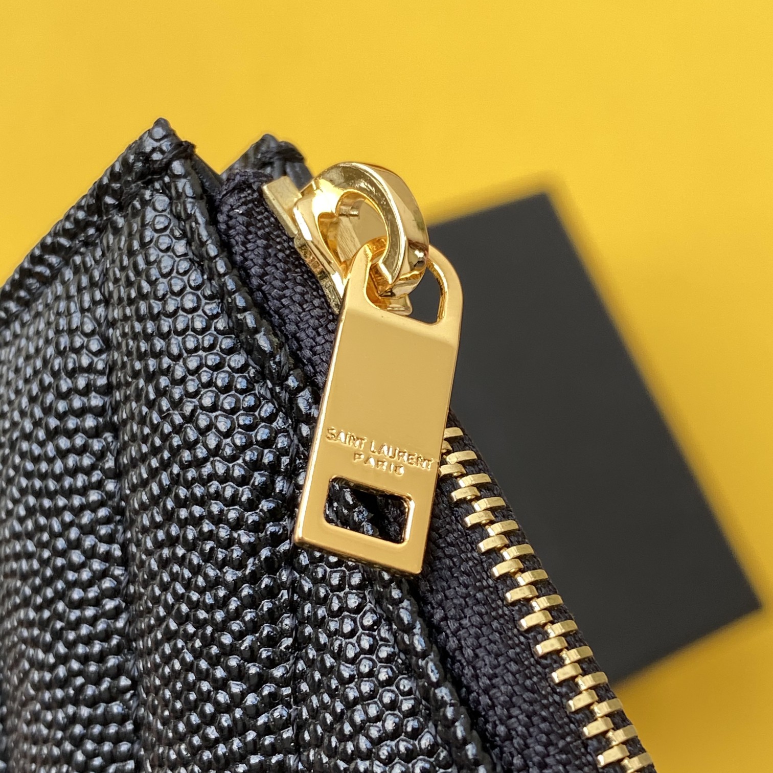 Handbags SAINT LAURENT 607915 size 13  8 cm - vstockx