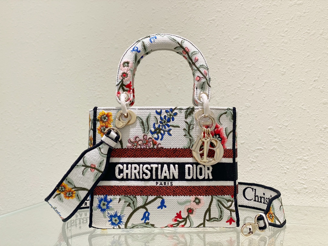 Handbag Dior 6605 size 24 x 20 x 11 cm - vstockx