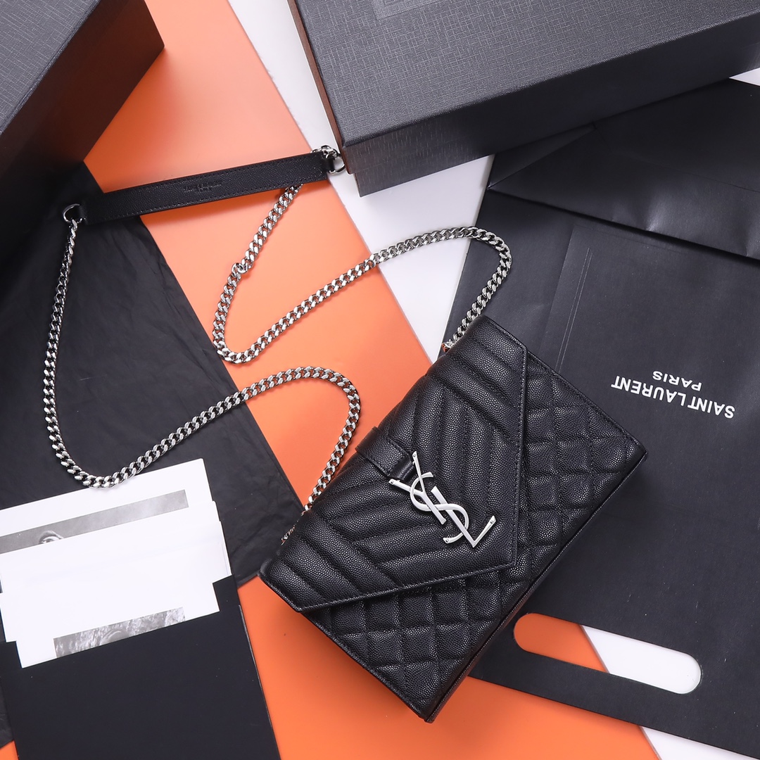 Handbags SAINT LAURENT 526286 size 21x13x6 cm - vstockx