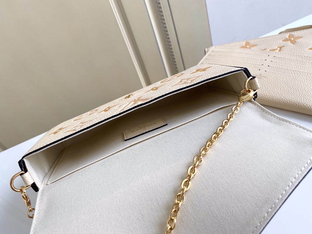 Handbag Louis Vuitton M80498 size 21x12x3 cm - vstockx