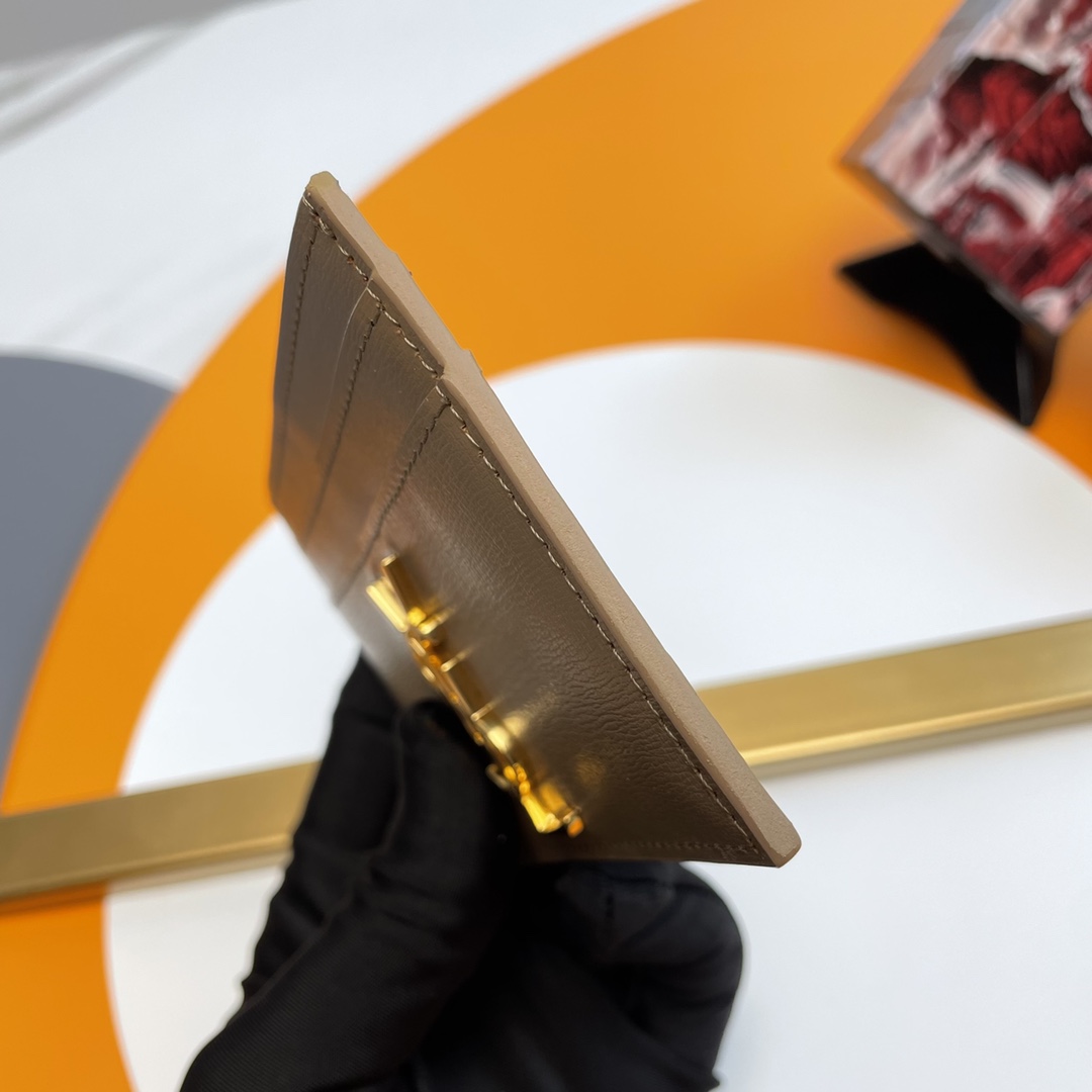 Handbags SAINT LAURENT 423291 size 10x7.5x0.5 cm - vstockx