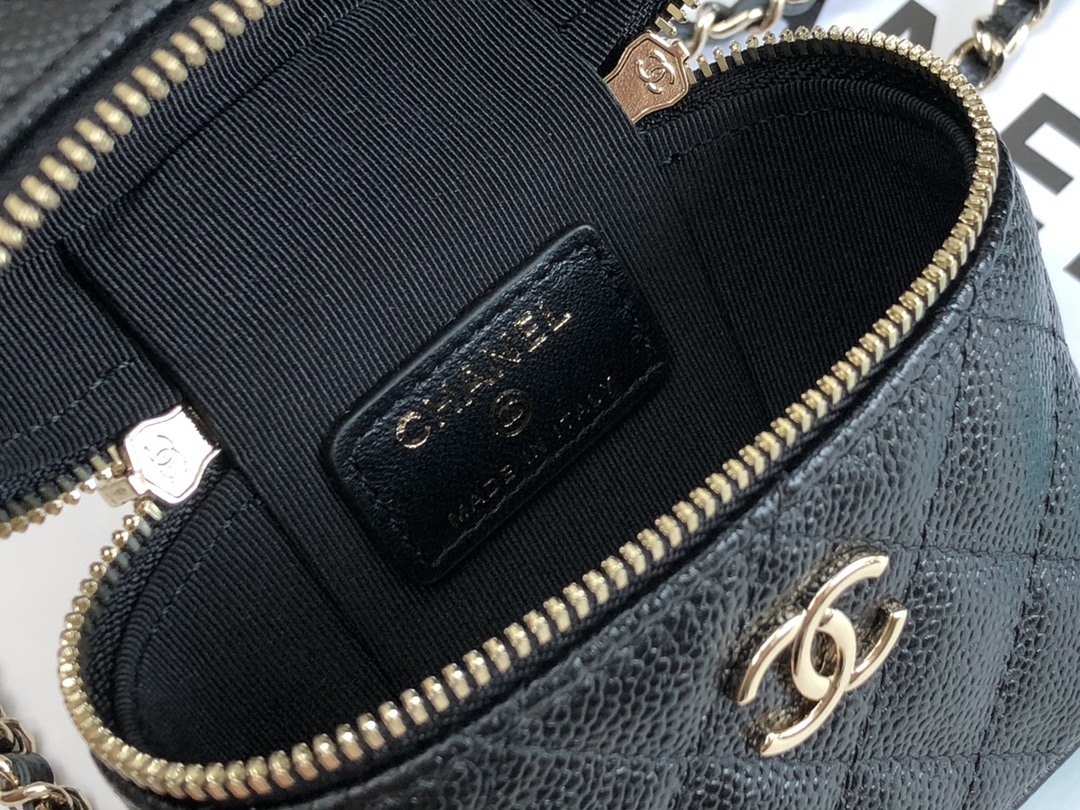 Handbag Chanel size 11  10  4 cm - vstockx