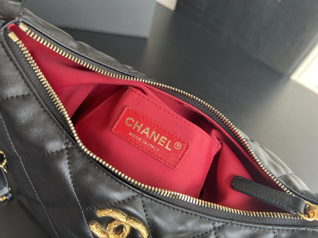 Handbag Chanel size 30cmx37cmx8 cm - vstockx